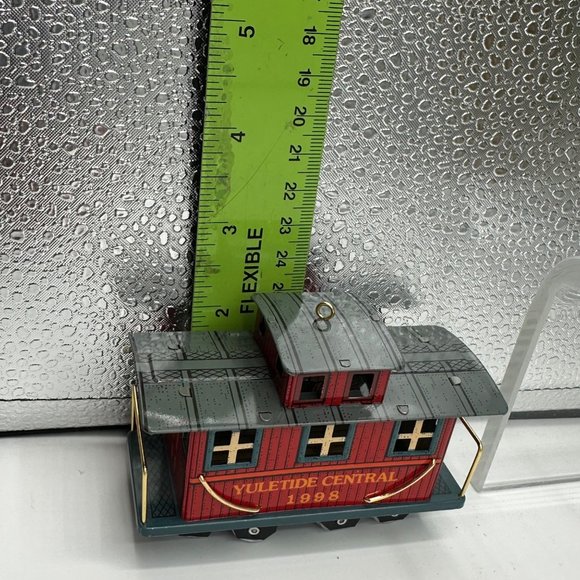 Hallmark Keepsake Ornament Tin Yuletide Century Collectors Series Train Caboose - Picture 5 of 6